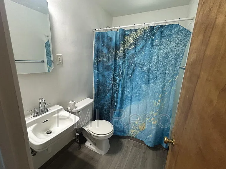 1747 C St #B — Photo 7