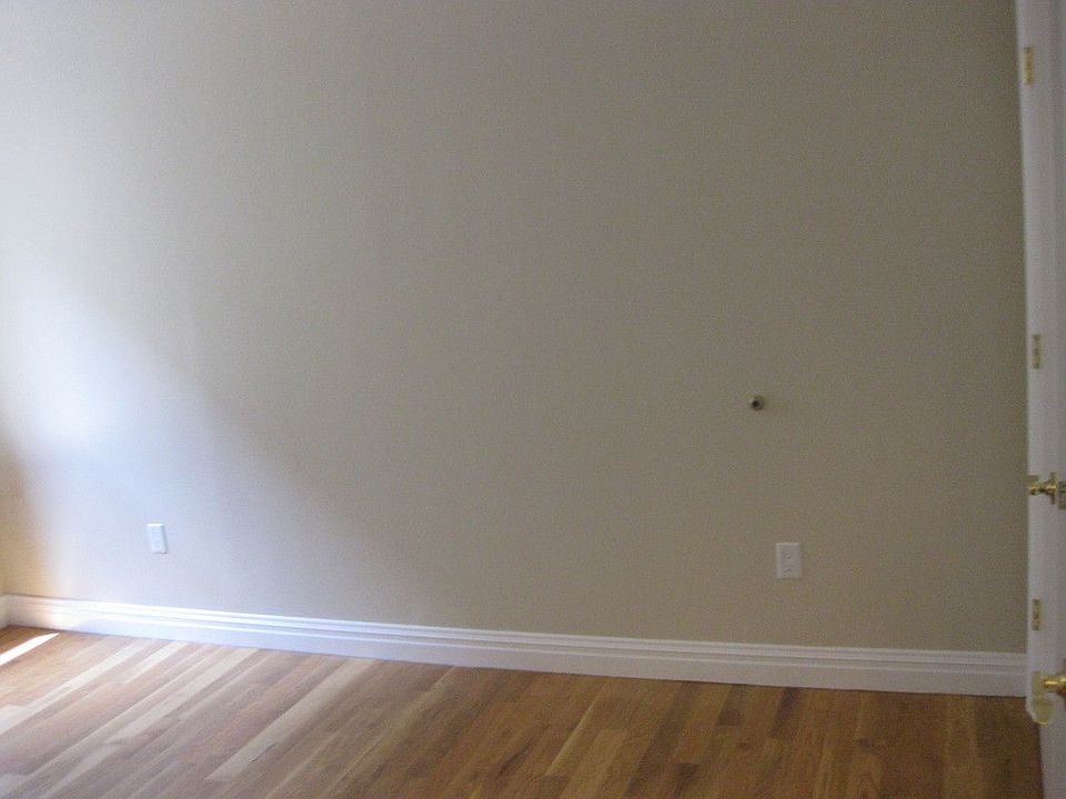 2nd image of 45 Tennis Ct APT B2