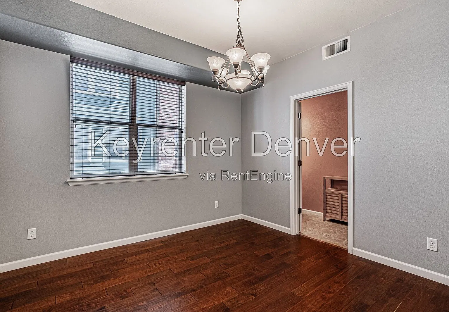 3 bed, 2.5 bath, 1520 sqft, $2,800 — Photo 4