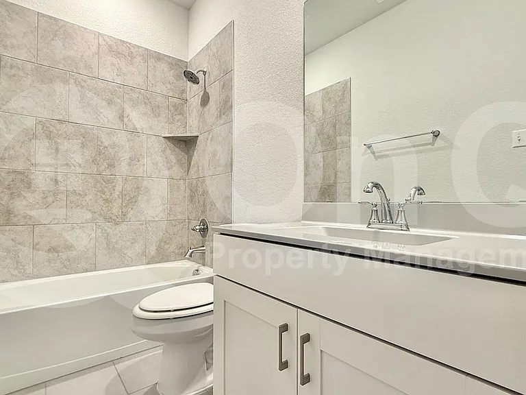 103 Hackberry Branch Dr — Photo 22