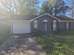 5259 Cedar Bluff Dr, Memphis, TN 38127