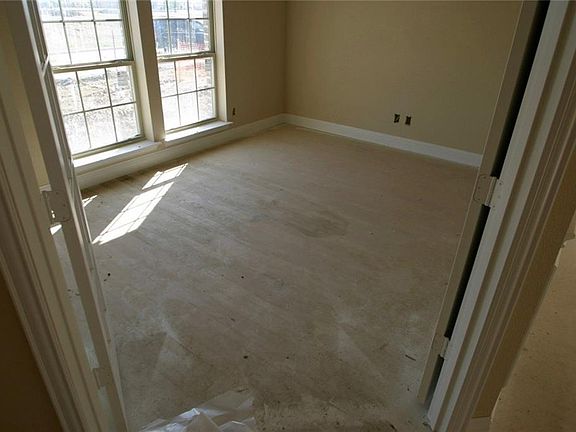 2nd image of 2094 Menominee Dr