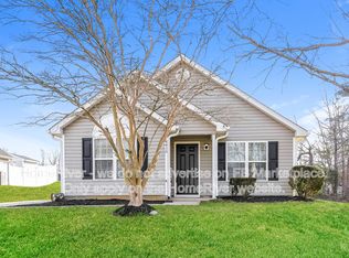 4413 Pleasant Valley Rd, Greensboro, NC 27406