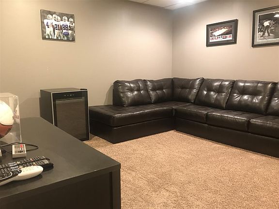 Basement Den / 5th Bedroom