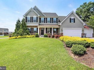 21 Whirlpool Way, Falling Waters, WV 25419