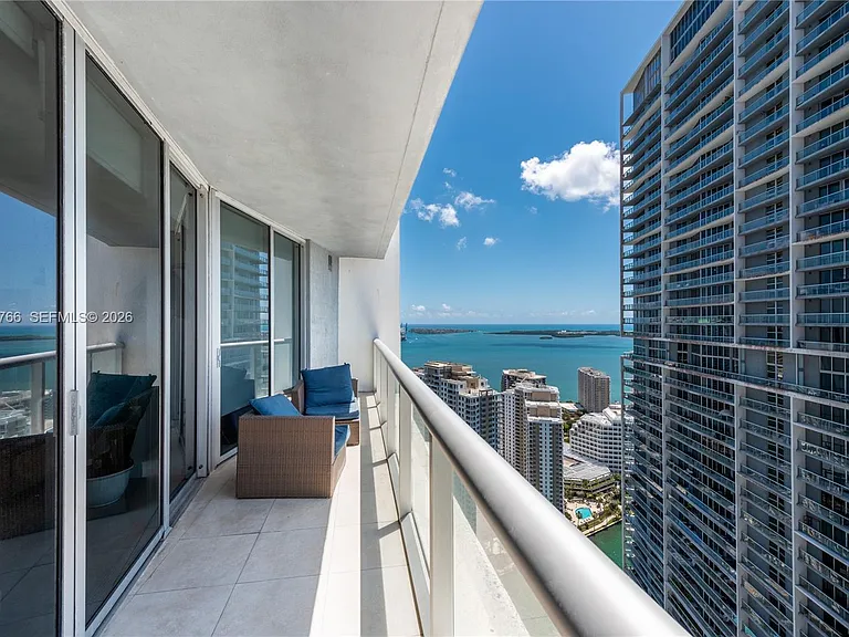 475 Brickell Ave #4213 — Photo 2