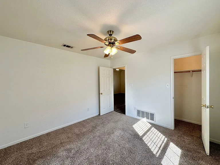 3509 Westwood Dr — Photo 13