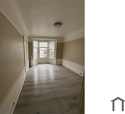 1st image of 525 Hyde St #15