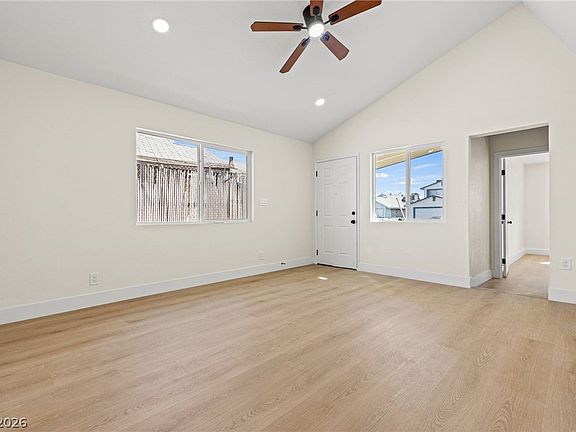 5th image of 3620 Park Oliver Dr
