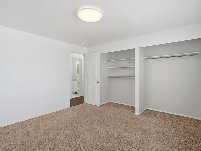3671 W Cordele Cir — Photo 11