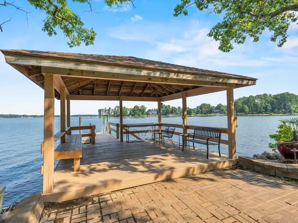 1184 Putnam Dr, Chapin, SC 29036