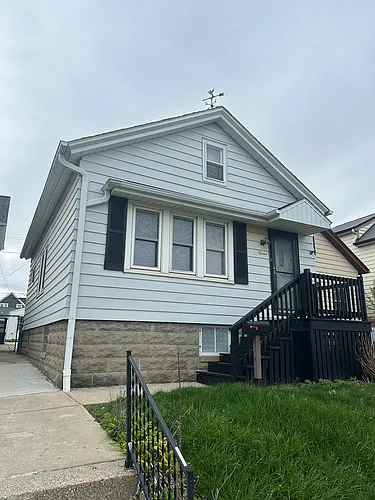 2323 S Logan Ave Photo 1
