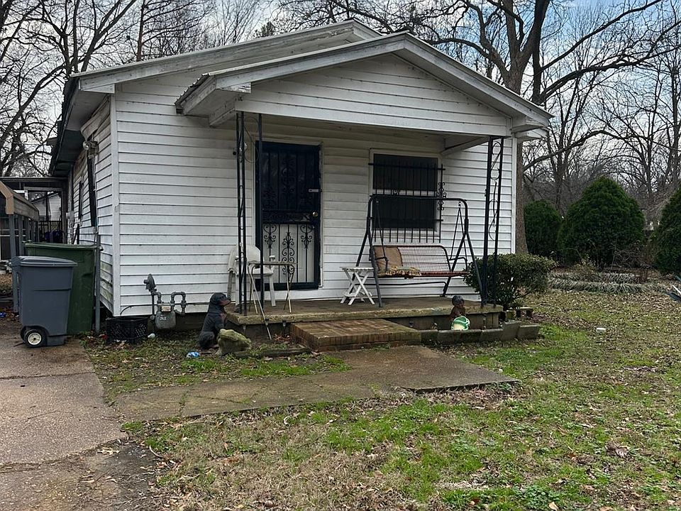 1st image of 1811 Brawley St