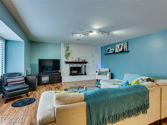 5th image of 1643 Sombrero Dr