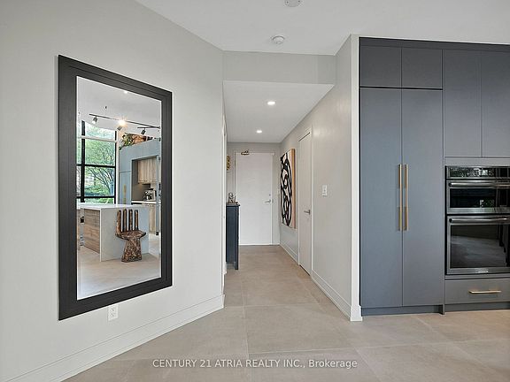 4th image of 200 Manitoba St #118