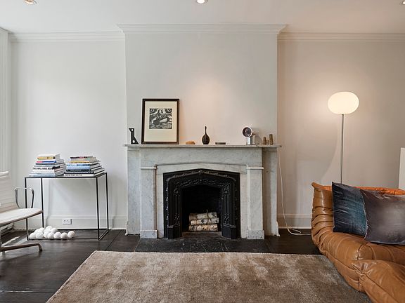 2nd image of 223 W 13th St #3