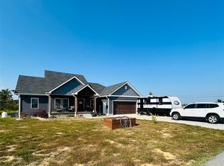 11 May Apple Ln, Bremen, KY 42325