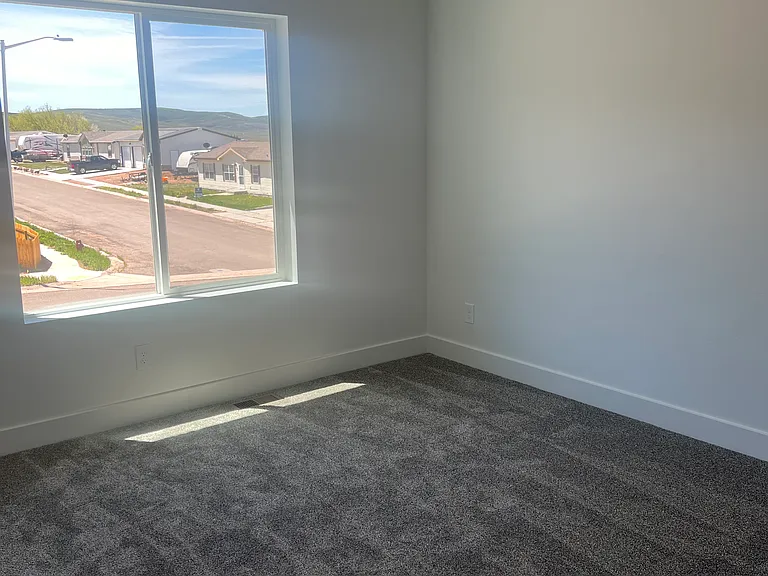 812 Sundance Ave — Photo 4