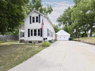 414 McKee Ct, Fort Atkinson, WI 53538