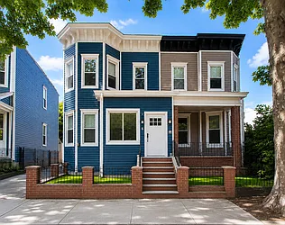 275 East 9th Street  image 1 of 20