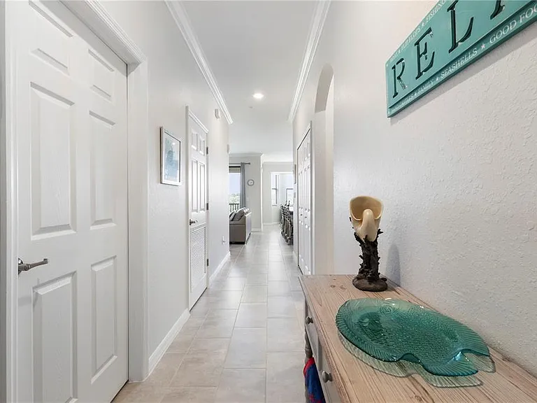 18008 Gawthrop Dr #402 — Photo 4