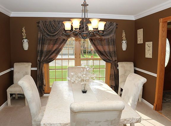 2nd image of 382 Countryside Dr