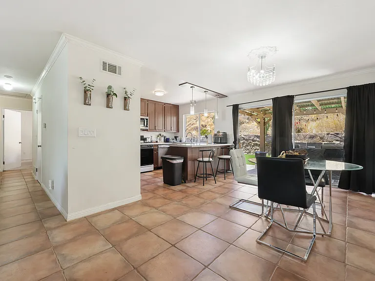 15262 Calle Juanito — Photo 11