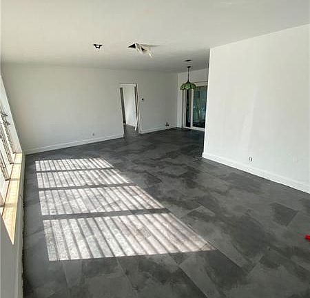 3rd image of 2141 N 18th Ave E