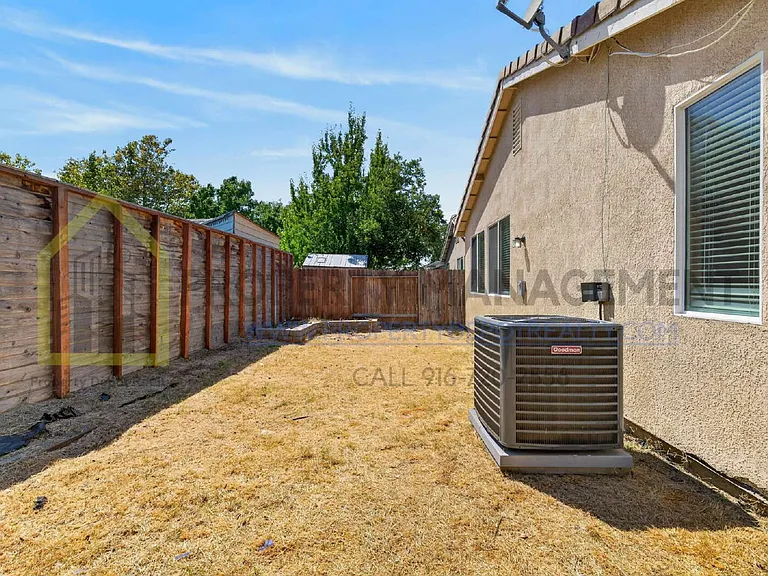 1570 Charm Way — Photo 55