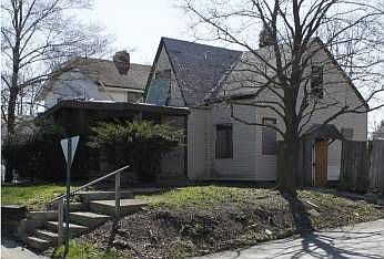 1st image of 905 14th Ave