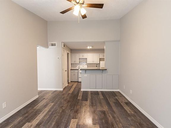 3rd image of 3900 Woodchase Dr APT 166