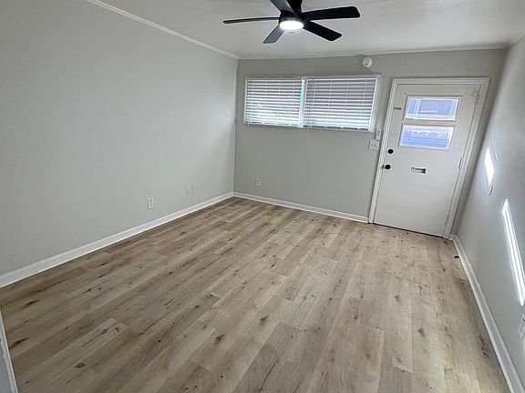 3rd image of 717 Chestnut St APT E