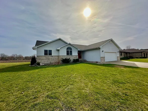 1610 26th St, Peru, IL 61354