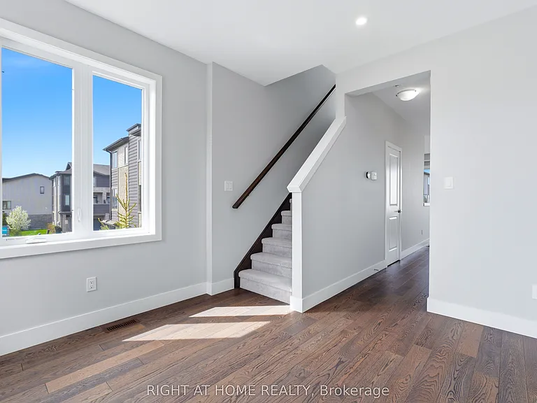 2060 Meadowgate Blvd #10 — Photo 24