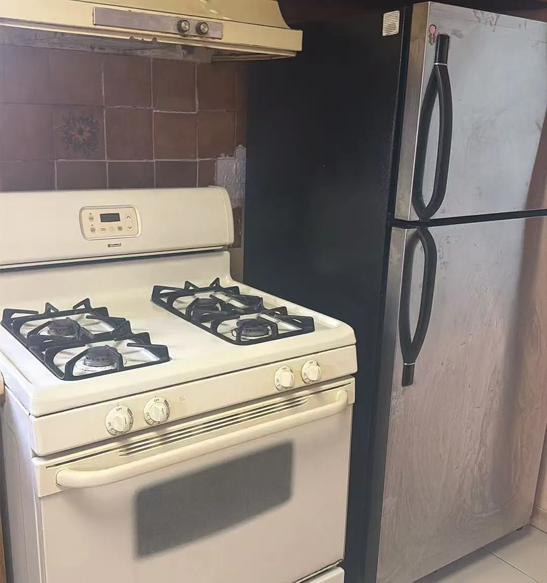 2 bed, $2,300 — Photo 4