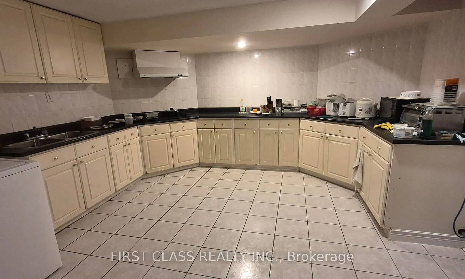 1 bed, $1,100 — Photo 3