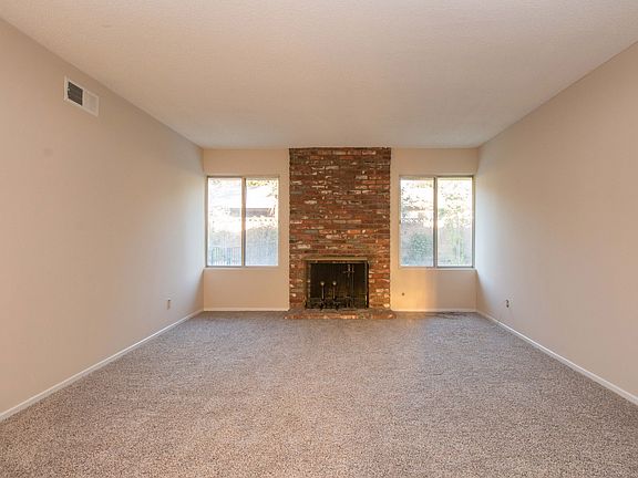4th image of 564 Converse Ave
