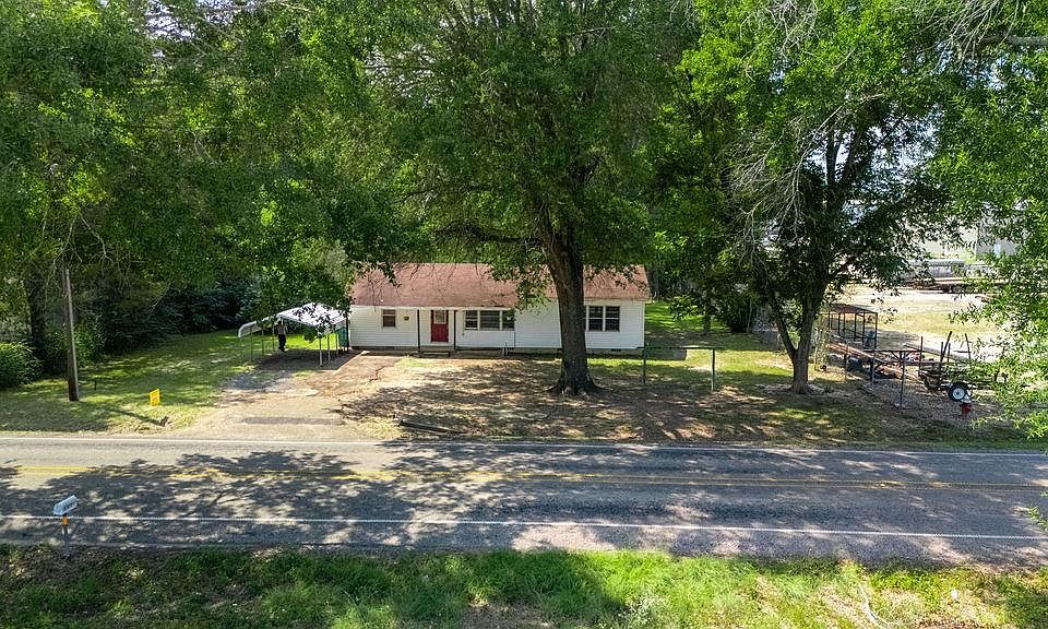 1st image of 404 Forsythe St