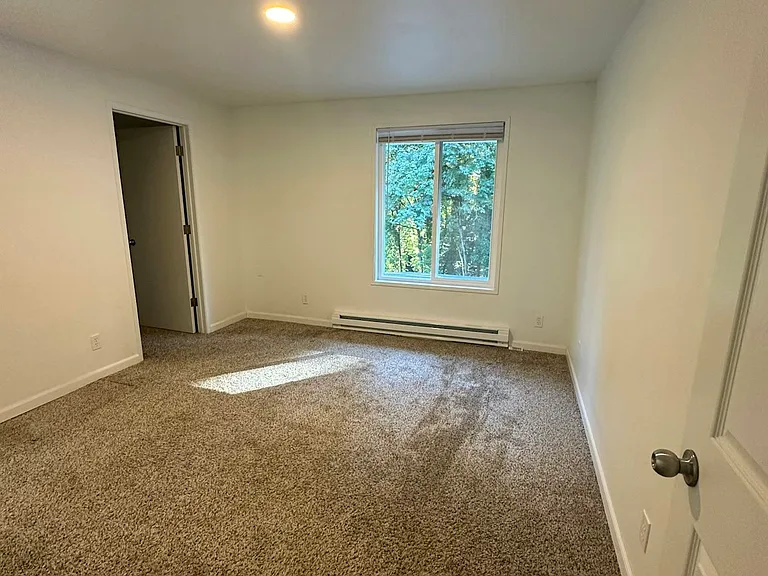 605 Andrew St #B — Photo 13