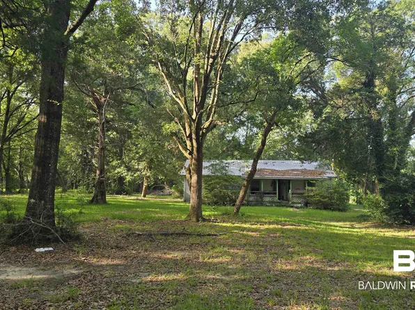 15616 Dogwood Rd, Bay Minette, AL 36507