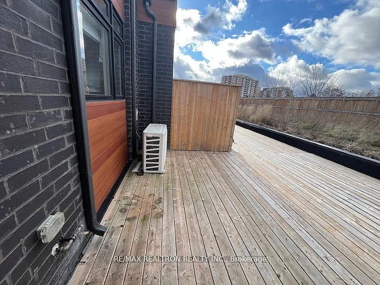 370 H Red Maple Rd #Townhouse 9 — Photo 9