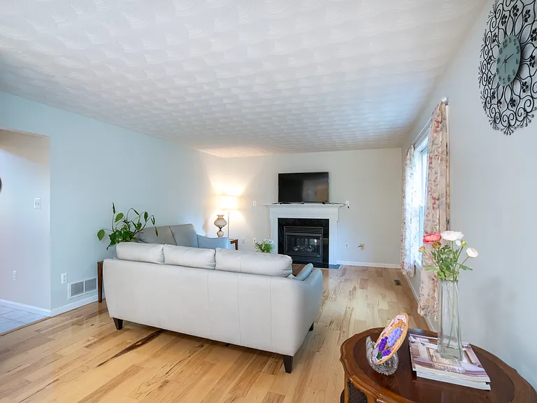 2184 Autumnwood Dr — Photo 19