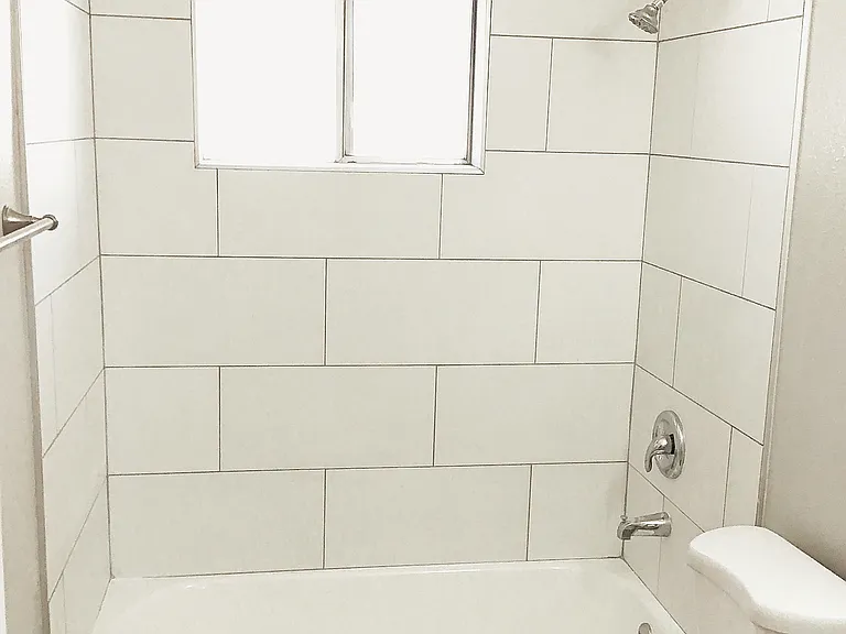 7012 N 76th Ave #1 — Photo 19
