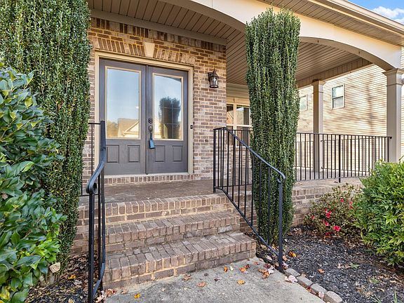 5th image of 377 Heritage Point Dr