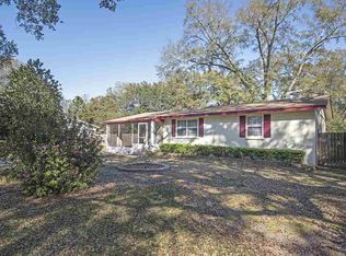 4686 Live Oak Ln, Pace, FL 32571