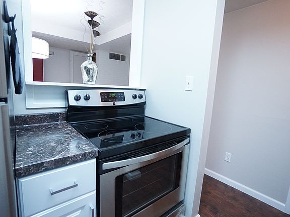5th image of 10414 N Church Dr APT 308