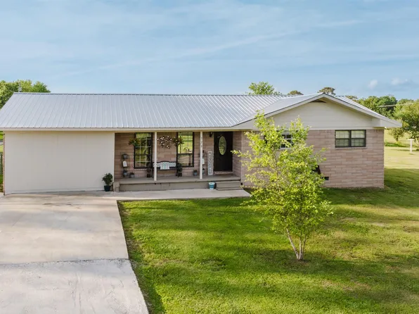 328 Willingham St, Rainsville, AL 35986