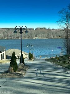 Pine Lake Cv, Columbiana, OH, 44408