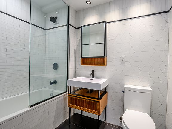 4th image of 115 Stanwix St #337