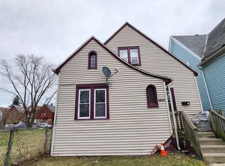 2114 N 34th St, Milwaukee, WI 53208